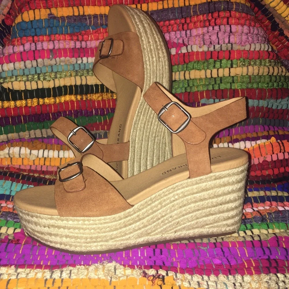 Lucky Brand suede upper